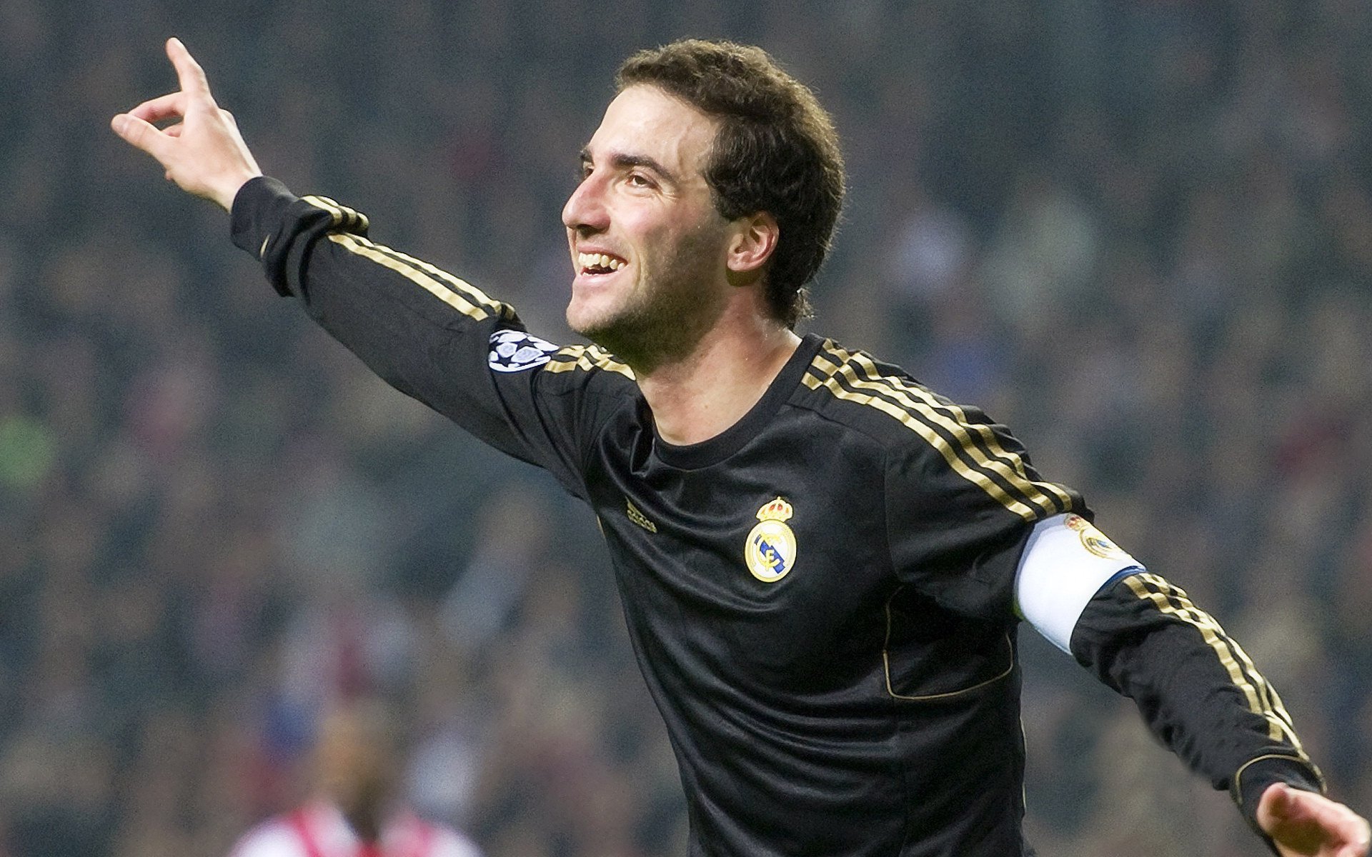 铁血防守与关键先生，委内瑞拉锁死贝蒂斯，凯恩连续得分改写战局