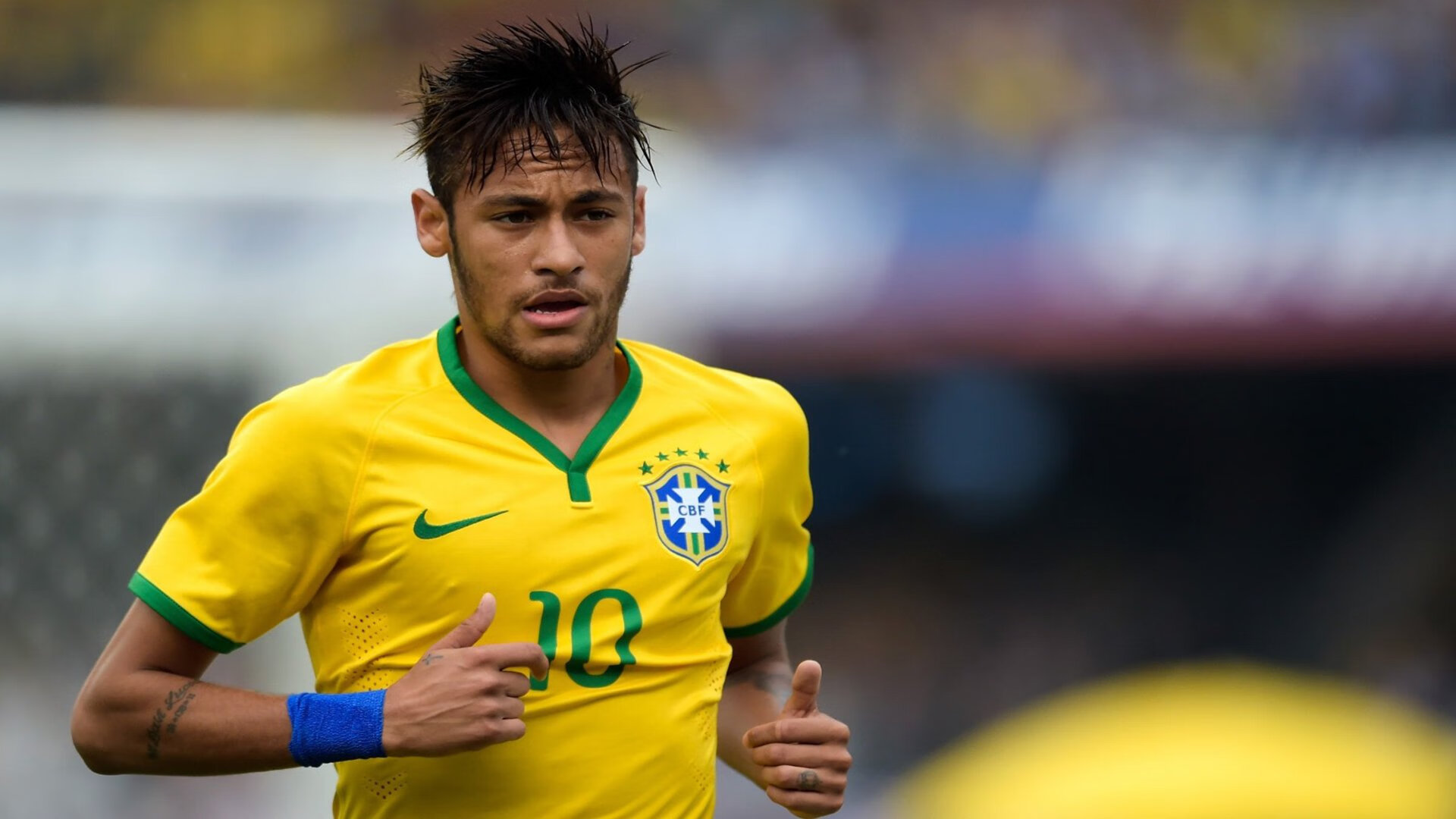 拉什福德刷新纪录之夜，法国新星轻取巴萨改写格局